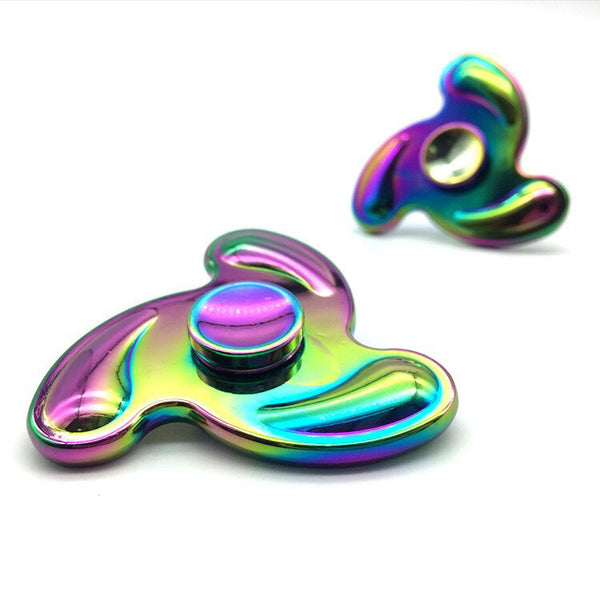 fidget spinner - rainbow dart - www.coverlabusa.com